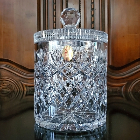 Dresden Crystal Other - 8 1/2" Handcut Dresden 🇩🇪 24% Lead Crystal Jar / Biscuit Barrel & Lid Jar